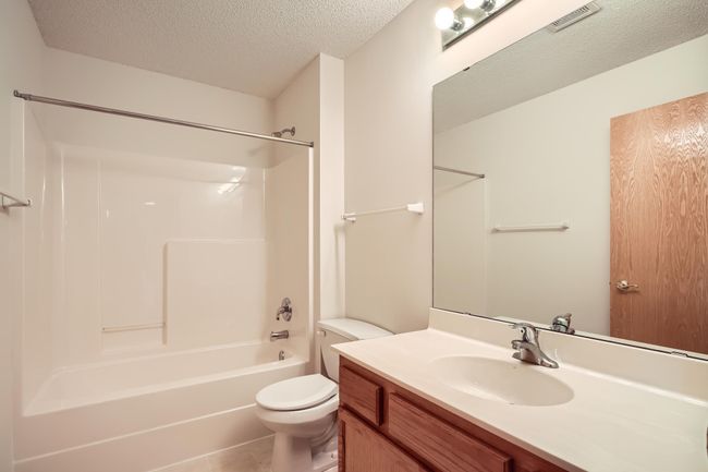 20268 Fenston Ave N - Print Quality - 023 - 23 Bathroom.jpg | Image 23