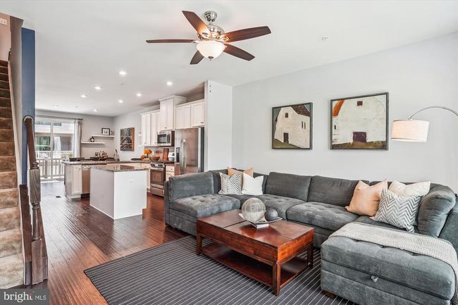 43436 Apple Orchard Sq, Townhouse with 4 bedrooms, 5 bathrooms and null parking in ASHBURN VA | Image 17