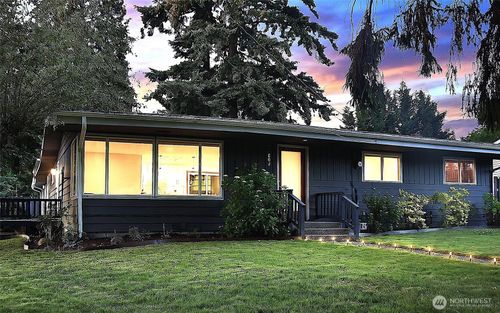 4902 Ne 7th Pl, Renton, WA, 98059-4678 | Card Image
