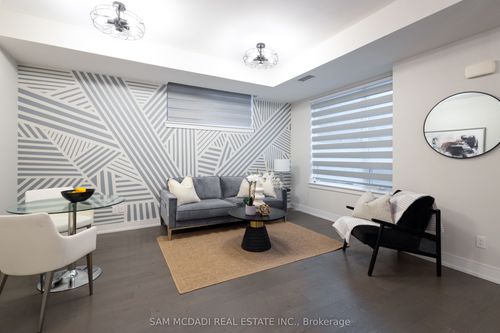 1-670 Atwater Ave, Mississauga, ON, L5G0B6 | Card Image