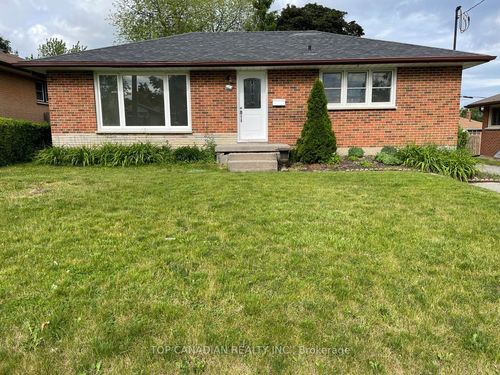 599 Gibbons St, Oshawa, ON, L1J4Z7 | Card Image