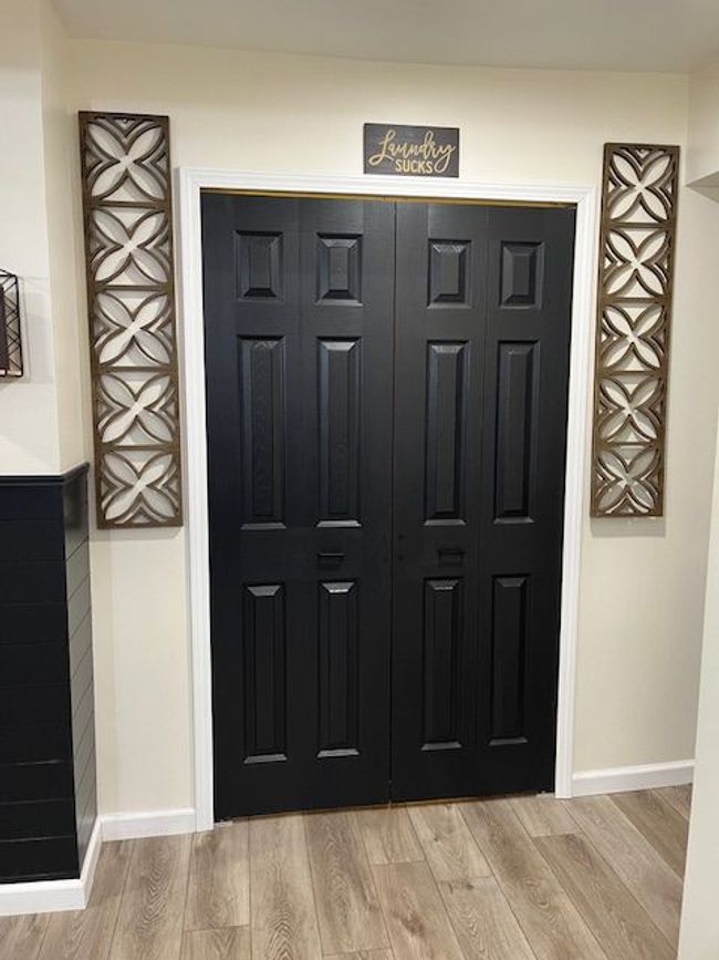 Laundry Room | Image 16