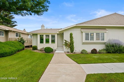 3112 Redwood Way, Yakima, WA, 98902-1621 | Card Image