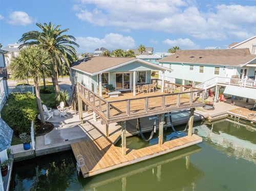 4230 Spanish Main, Galveston, TX, 77554 | Card Image