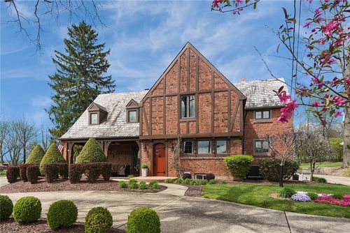 637 E Mcmurray Rd, Canonsburg, PA, 15317-3430 | Card Image