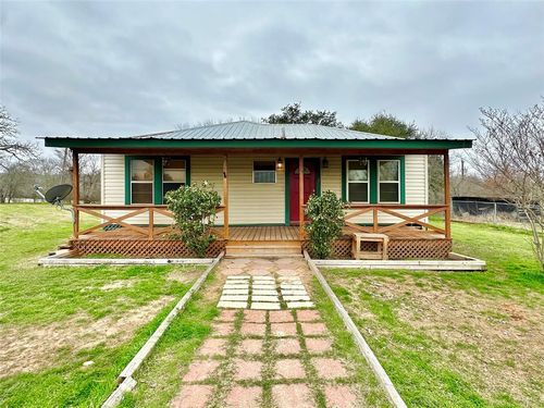 1694 Old Luling Rd, Lockhart, TX, 78644-4386 | Card Image
