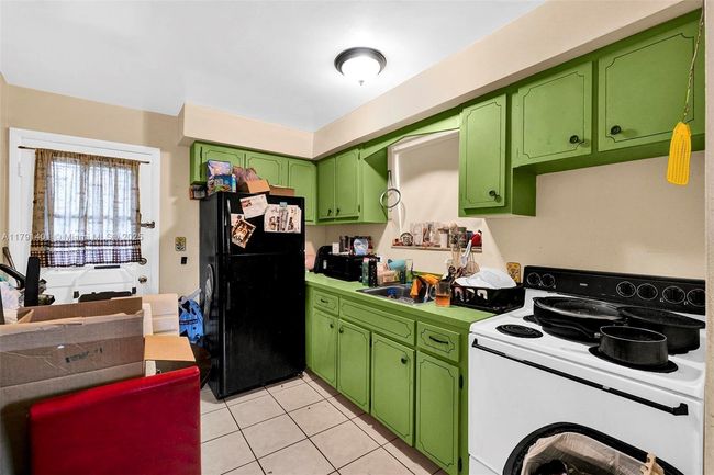 1900 Nw 88 Th St, Home with 0 bedrooms, 0 bathrooms and 4 parking in Miami FL | Image 5