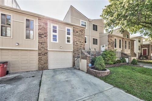 2904 Nw 5th St, Blue Springs, MO, 64014-1114 | Card Image