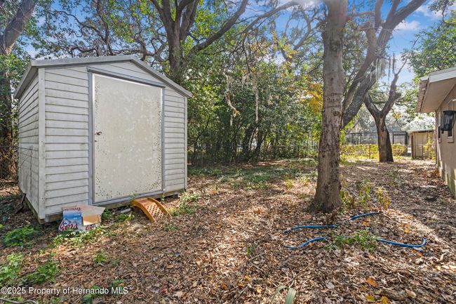 7464 Acorn Cir, House other with 3 bedrooms, 2 bathrooms and null parking in SPRING HILL FL | Image 24