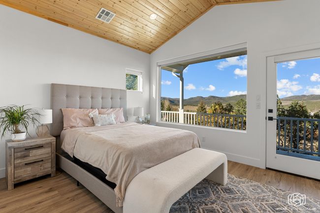 Primary Bedroom | Image 10