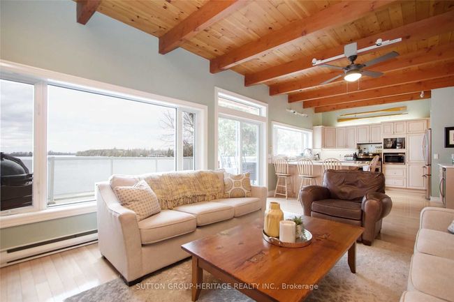 28 Goodman Rd, House other with 5 bedrooms, 5 bathrooms and 3 parking in Fenelon Falls ON | Image 16