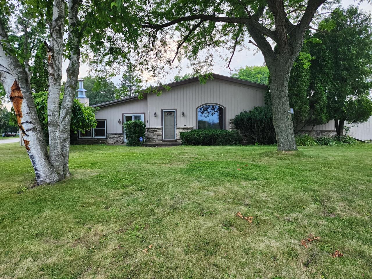 Mueller Rd, Sheboygan, WI 53083