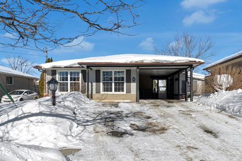 42 Moultrey Cres, Georgetown, ON, L7G4N5 | Card Image