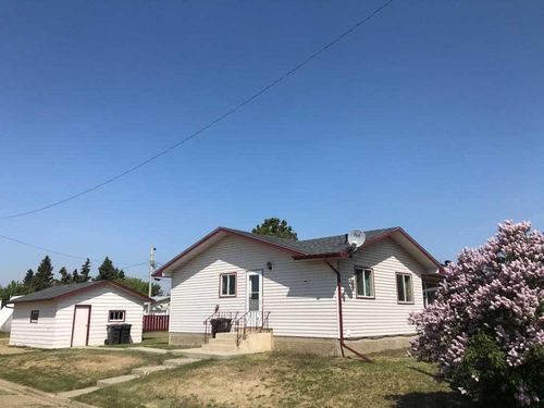 4802 48 Street, Berwyn, AB, T0H0E0 | Card Image