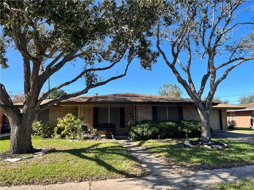 4213 Dolphin Pl, Corpus Christi, TX, 78411-3005 | Card Image