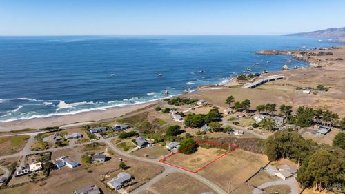 225 Los Santos Dr, Bodega Bay, CA, 94923-9702 | Card Image