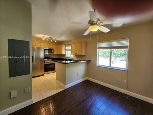apt-201-3810 N Jog Rd, West Palm Beach, FL, 33411-7457 | Card Image
