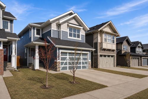 320 Sundown View, Cochrane, AB, T4C2R2 | Card Image