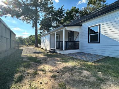 436 11th Street, House other with 3 bedrooms, 2 bathrooms and null parking in Hempstead TX | Image 2