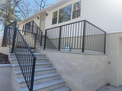 16 Sunset Dr, Huntington, NY, 11743-3770 | Card Image