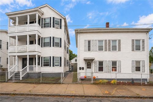 110 Lawn Ave, Pawtucket, RI, 02860-3571 | Card Image