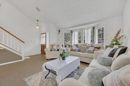 15619 Beechnut St, Houston, TX, 77083-5421 | Card Image