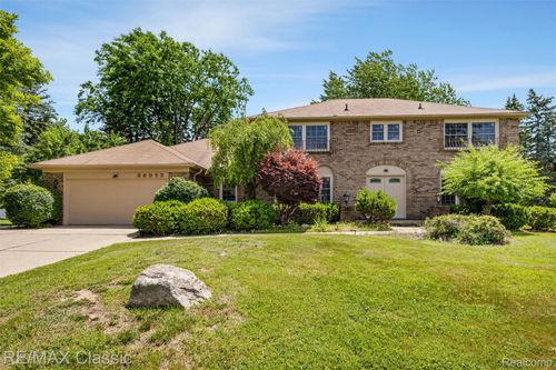 36953 Fox Gln, Farmington Hills, MI, 48331-1803 | Card Image