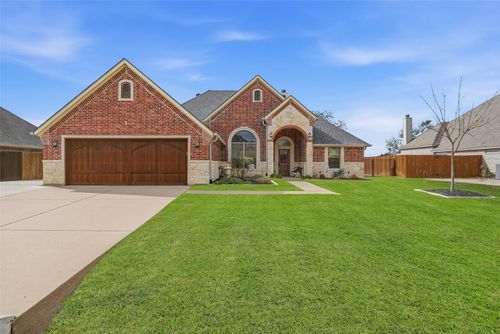 2824 Willow Ridge Cir, Granbury, TX, 76049-7061 | Card Image