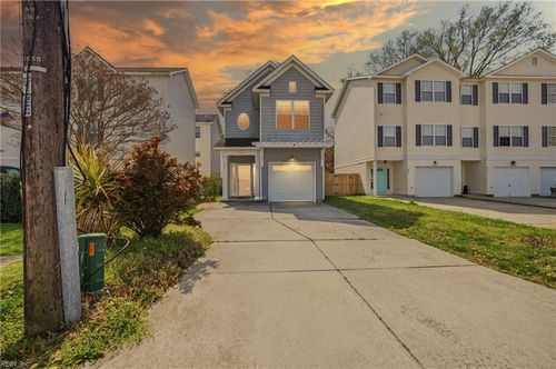 824 16th Street, Virginia Beach, VA, 23451 | Card Image