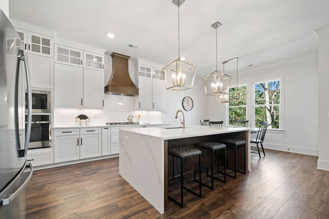 117 Pinnacle Dr, Home with 3 bedrooms, 2 bathrooms and 2 parking in Ellijay GA | Image 7