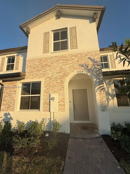 2893-2893 Se 25th Ave, Homestead, FL, 33035 | Card Image