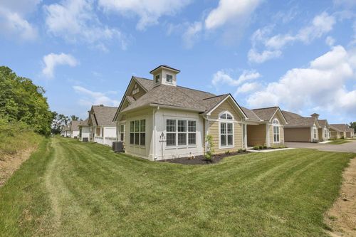 132 Narragansett Dr, Hebron, OH, 43025-7501 | Card Image