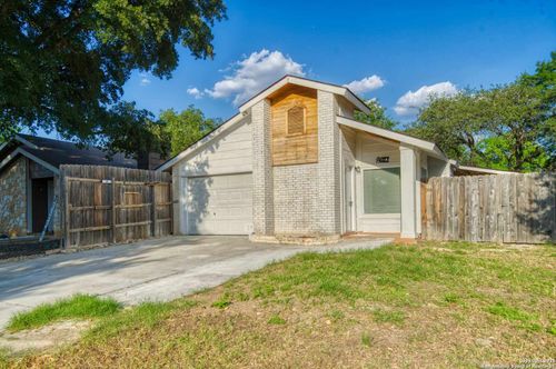 8022 Orchard Bend St, San Antonio, TX, 78250-2821 | Card Image