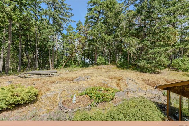 410 Langs Rd, House other with 3 bedrooms, 3 bathrooms and 5 parking in Salt Spring BC | Image 33