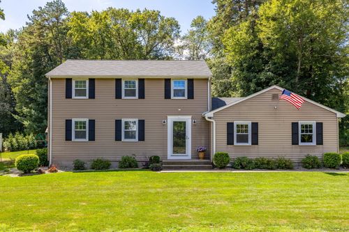 2 Pine Tree Shilling Rd, Unionville, CT, 06085-1414 | Card Image