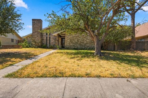2721 Vancouver St, Irving, TX, 75062-7287 | Card Image