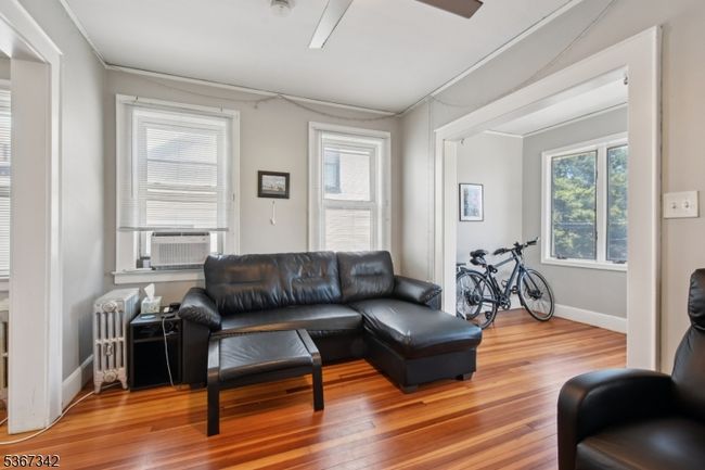 99 E Passaic Ave, Home with 4 bedrooms, 2 bathrooms and null parking in Bloomfield NJ | Image 20