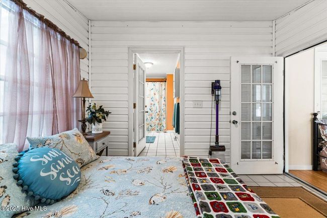 Extra Room Off The Sunroom | Image 29