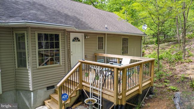 286 Trapper Ridge Ln, House other with 3 bedrooms, 2 bathrooms and null parking in HEDGESVILLE WV | Image 6