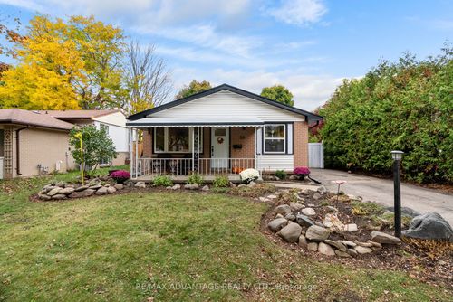 66 Wellesley Cres, London, ON, N5V1J7 | Card Image