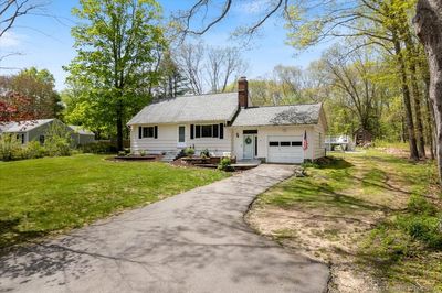 9 Dean Road, House other with 4 bedrooms, 2 bathrooms and null parking in East Lyme CT | Image 1