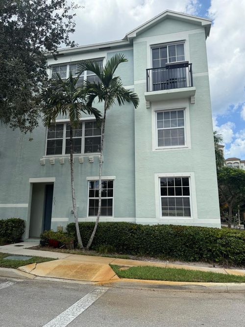603 N St, West Palm Beach, FL, 33401-6636 | Card Image