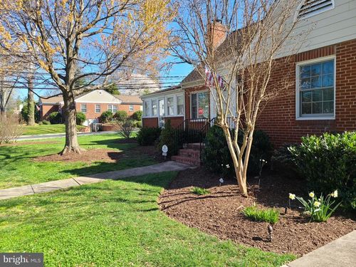 9301 Battle St, MANASSAS, VA, 20110-5101 | Card Image