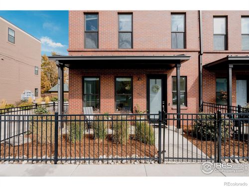 741 24th St, Denver, CO, 80205-4592 | Card Image