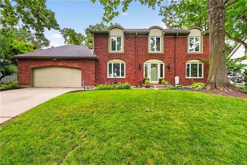 304 Nw Aspen St, Lee's Summit, MO, 64064-1450 | Card Image
