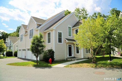 60-60 Copper Square Dr, Bethel, CT, 06801-3236 | Card Image