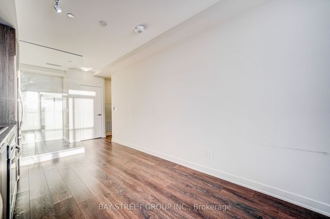1211 - 2 Sonic Way, Condo with 2 bedrooms, 2 bathrooms and 1 parking in North York ON | Image 15
