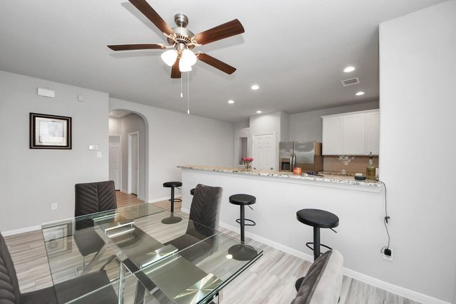 1654 Sequoia Run Dr, House other with 3 bedrooms, 2 bathrooms and 3 parking in Rosharon TX | Image 8