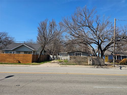 516 Montopolis Dr, Austin, TX, 78741-2329 | Card Image