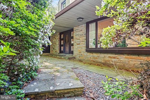 717 Hillen Rd, BALTIMORE, MD, 21286-8002 | Card Image